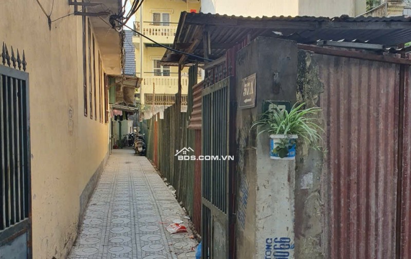 Đất Tô Ngọc Vân, 240m2, 2 thoáng, cách phố đúng 10m, giá 354 triệu/m2. 0962 996 331